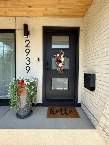 Cozy 3 Bedroom Denver Home by Mile High Stadium and Downtown! in Jefferson Park