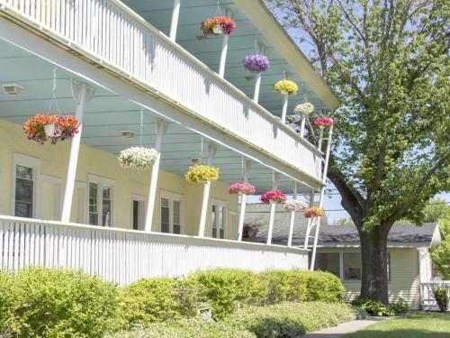 Sun N Sand Resort in South Haven