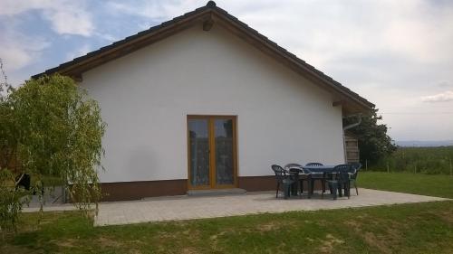 Viesnīcas āriene, Jendův domeček (Jenduv domecek) in Velká Jesenice