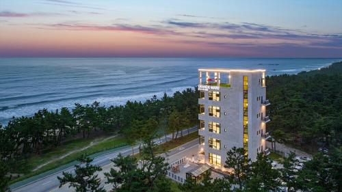 Gangneung Grande Mare Pool Villa