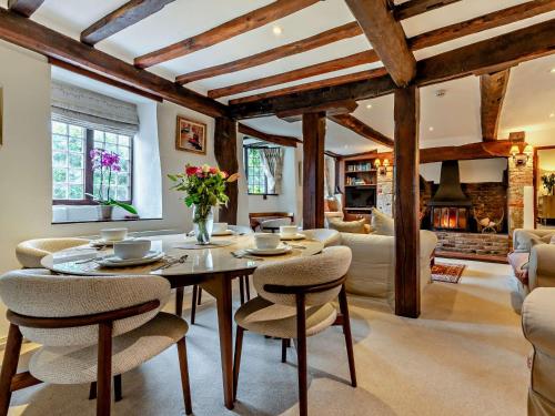 Létesítmények, 3 bed property in Blandford Forum 83442 in Tarrant Monkton