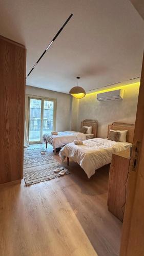 Bright & Spacious 2-Bedroom Minimalist style, Family Apartment in the Heart of Zamalek, El Cairo (foto 7)