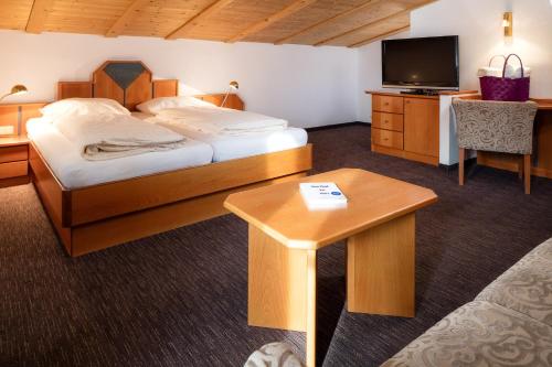 Hotel Gabriela - image 14