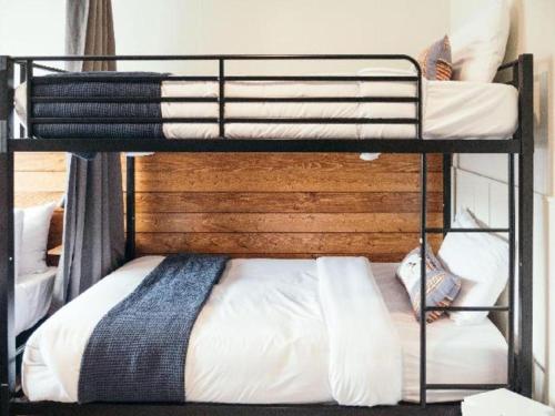 LOGE Breckenridge – Breckenridge, CO