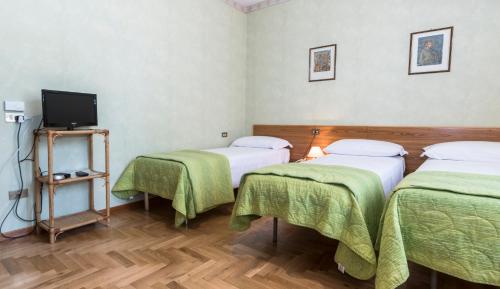 Triple Room image 9