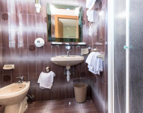 Triple Room image 8