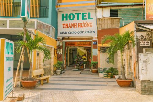 Exterior view, Thanh Hương Hotel in District 11