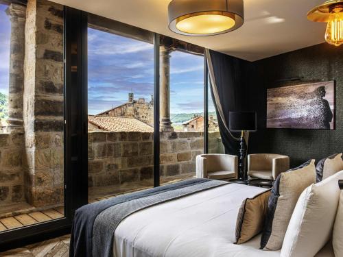 Mercure Figeac Viguier du Roy - Hôtel - Figeac