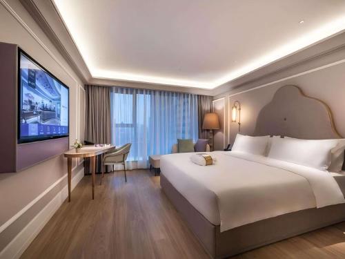 Mercure Wuhan Yangluo in Xinzhou District