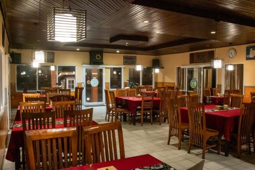 Restorāns, Cemara Indah Hotel in Bromo