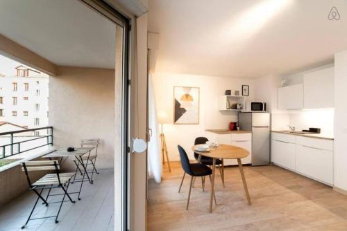 Le cocon de la Part-Dieu - Calme - Balcon AIL - Location saisonnière - Lyon