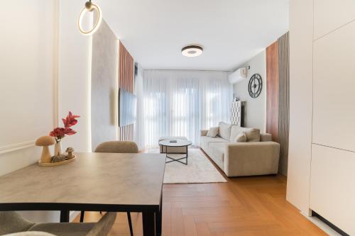 Elegance City Apartment