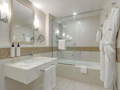 Swissôtel Living Al Ghurair Centre Dubai-Apartments, Dubaj (fotografie 8)