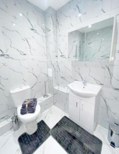 The Felix Apartments - 2 Bedrooms - WIFI - FREE Parking in ﻿弗利特威克