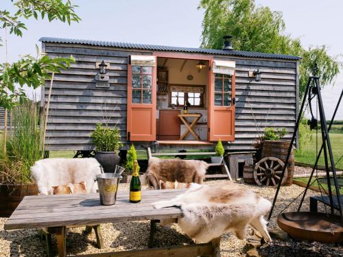 Bonnie's Shepherds Hut at Shepherds Lodge Retreat and Wellness gîte à louer Elton And Orston Railway Station