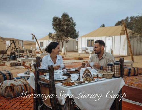 Merzouga Sara Luxury Camp – khách sạn tại Merdane