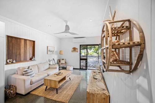 Belgravia Bungalow-Hear the Ocean, See the Stars in Old Bar