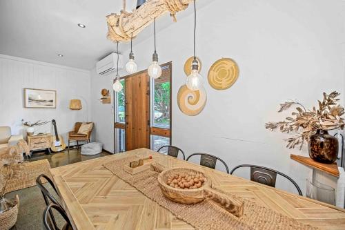 Belgravia Bungalow-Hear the Ocean, See the Stars in Old Bar