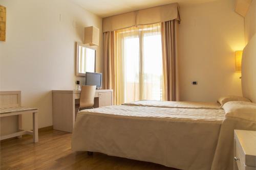Hotel Mara - image 4