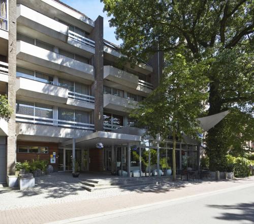 Corbie Mol - image 8