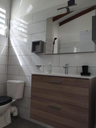 Bathroom, Kaz'Anis in Lamentin