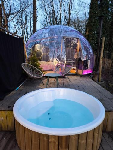 Dôme design by Out & Lodge - Camping - Couvin