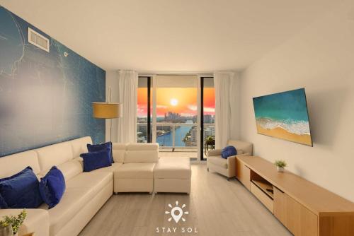 Infinite View - Balcony - Pool - Gym - Near Beach in Hallandale Beach, USA