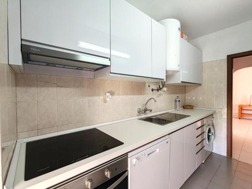 Kitchen, 5D Baleeira - Casas & Papeis in Silves