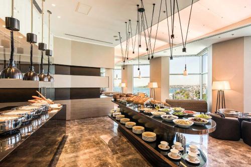 Bar/lounge, Swissotel The Bosphorus Istanbul in Beşiktaş