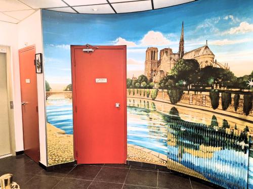 Lobby, Hipotel Belgrand Edith Piaf in 20th - Menilmontant