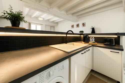 Grace Even's Loft - Charme Medieval & Confort Moderne - Wi-Fi Fibre, Netflix & Cuisine Equipee - Sej in Égligny