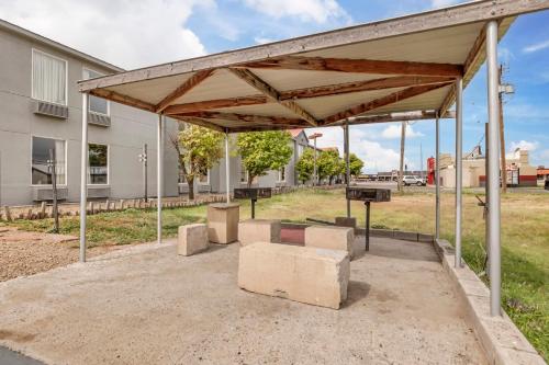 Red Roof Inn Dumas - image 9
