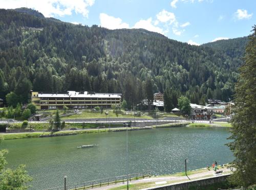 Silvana 07 Charme Studio MhD in Madonna di Campiglio City Center