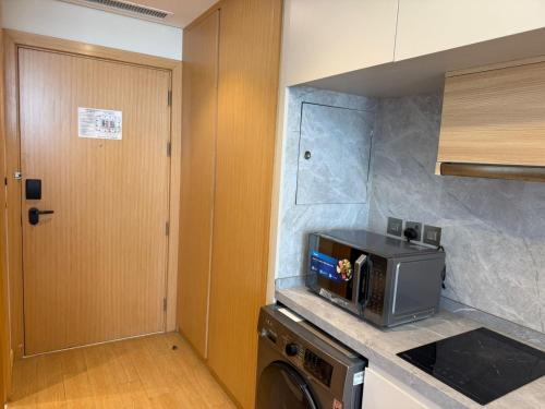 Luxery Hotel Apartment l Branded Residence l JVT, Dubai (photo 9)