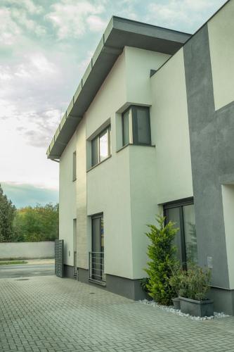 Exterior view, ARKSIS Apartman in Sarvar