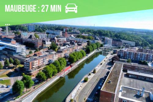 Le petit Château Avesnois - studio pour 1 personne - Cuisine Partagée (Le petit Chateau Avesnois - studio pour 1 personne - Cuisine Partagee) in Avesnes-sur-Helpe