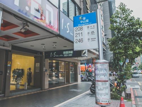 칼라스 인피니티 인 - 출입구