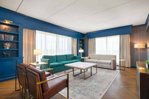 Oak Grove Racing Gaming & Hotel - image 10