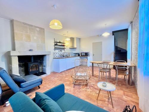 Porterie du château Clim Wifi Terrasse Bord Loire - Location saisonnière - Gennes-Val-de-Loire