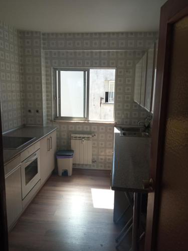 Acogedora habitacion privada en piso familiar con bano compartido - El Anero