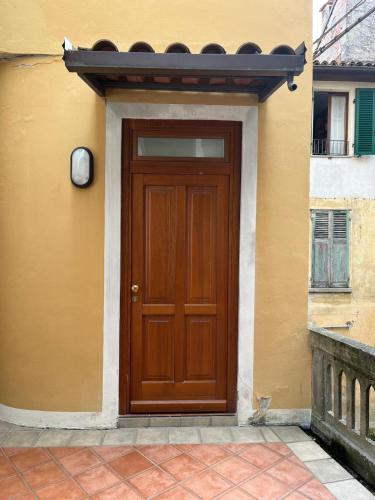 Bejárat, Casa Amali in Intra