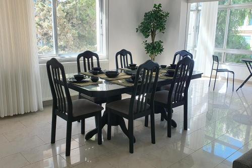 3BR Central Apt Balcony & Abdoun Bridge View - image 4