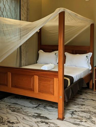 Palm Gardens Guesthouse - image 2