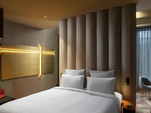 Deluxe Suite with One Double Bed