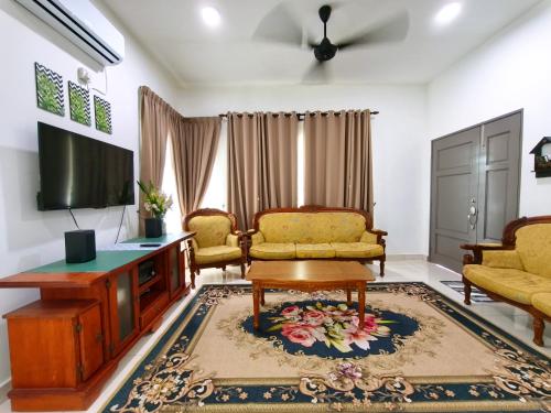 Ana Homestay Moslim only 4 airconds Wi-Fi – khách sạn tại Kepala Batas
