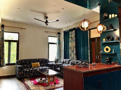 Cloud Culture Villa in Bharhka