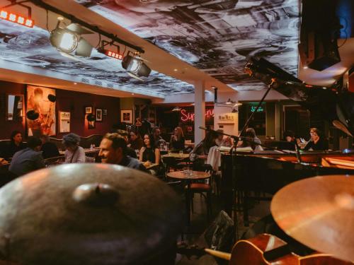 Greet Hotel Lyon Confluence - image 10