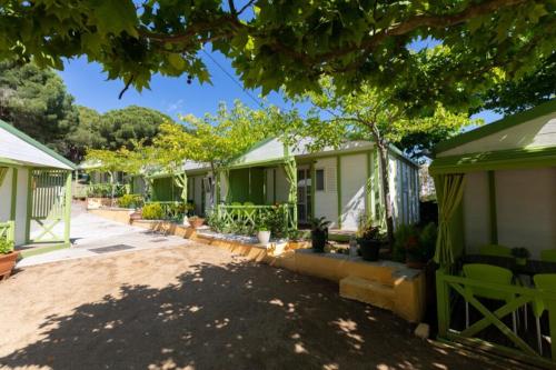 Camping Bungalows El Far