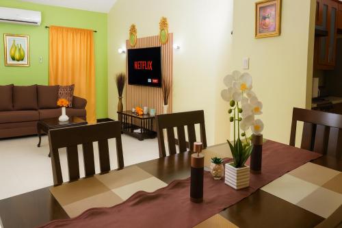 Létesítmények, Exclusive Luxury Villa Poolside Bliss & Private Gym Perfect for 7 in Plantation Village