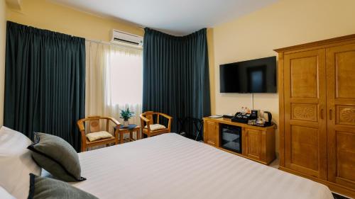 room detail thumbnail 0